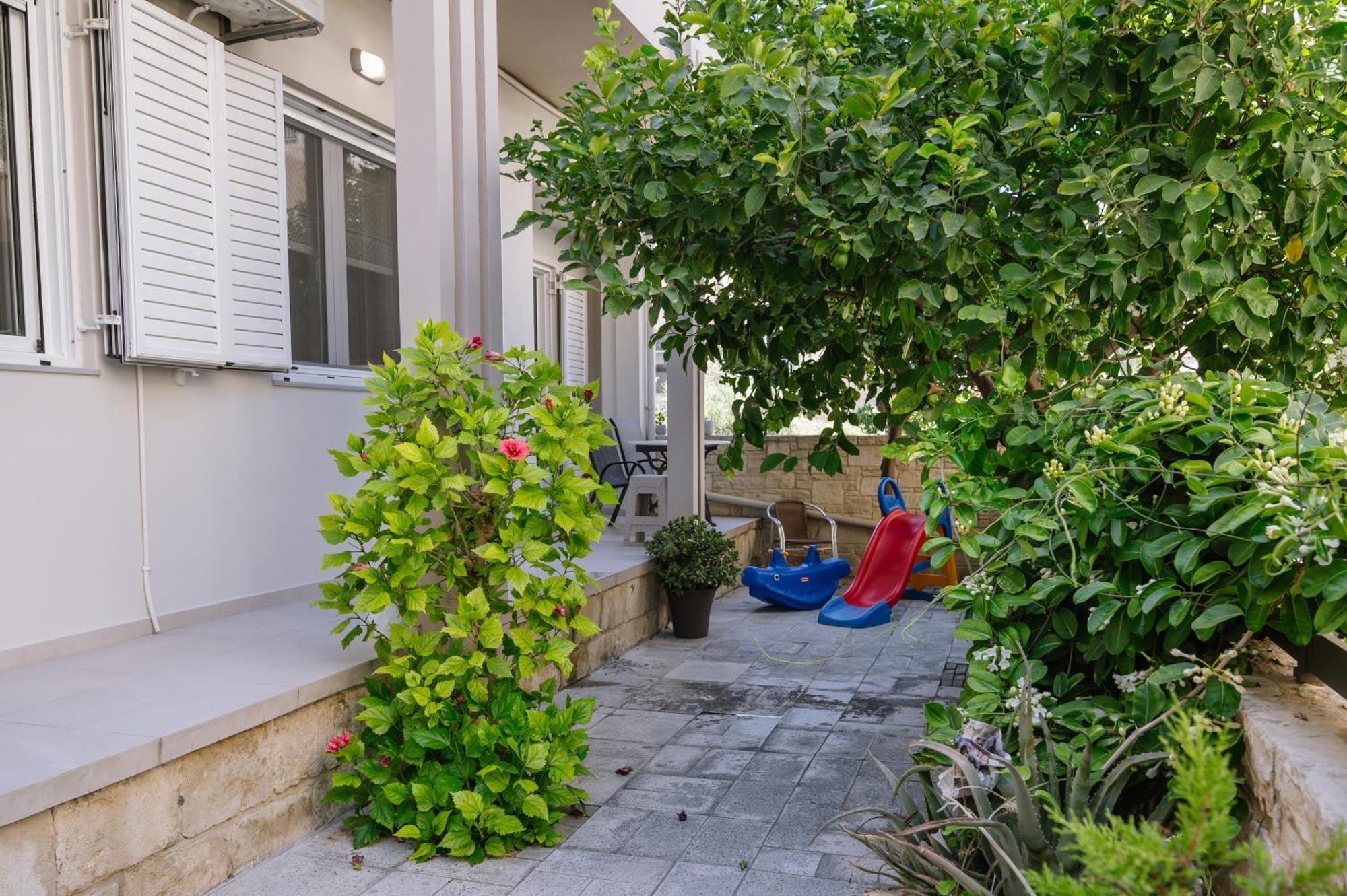 Ferienwohnung Brand New Family House Est. 2023 Iraklio Exterior foto
